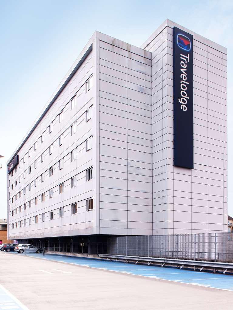 Travelodge London 3* Feltham