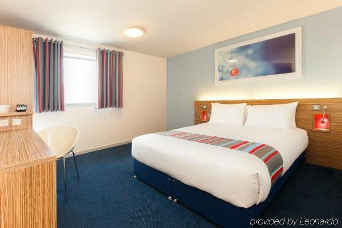 Travelodge London Hotel 3*